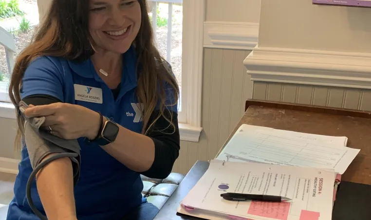 Y instructor teaching virtual Blood Pressure Self Monitoring Program class